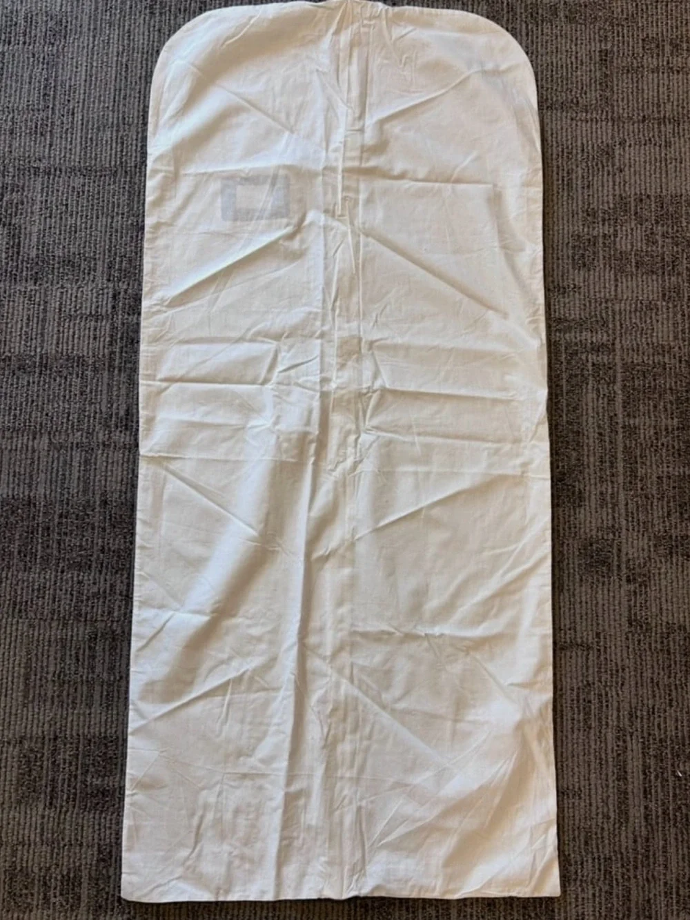 Unbranded Garment Bag • White